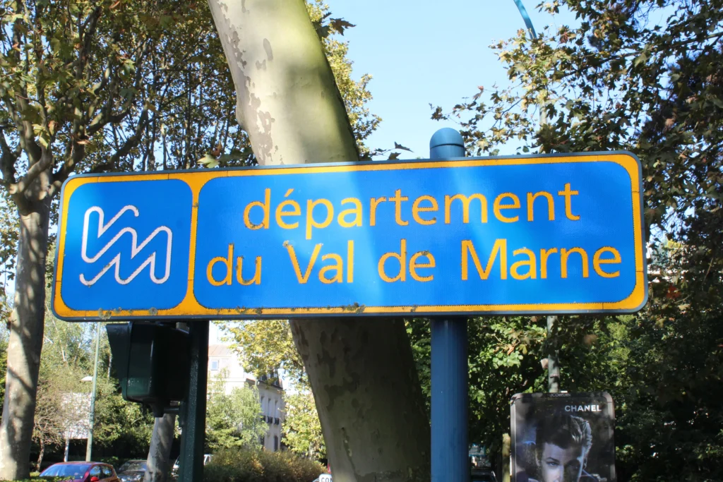 panneau val de marne